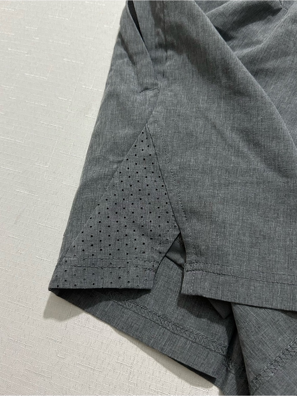 Mitre Men’s Gray Athletic Running Shorts Size Large L Lightweight - Picture 13 of 14